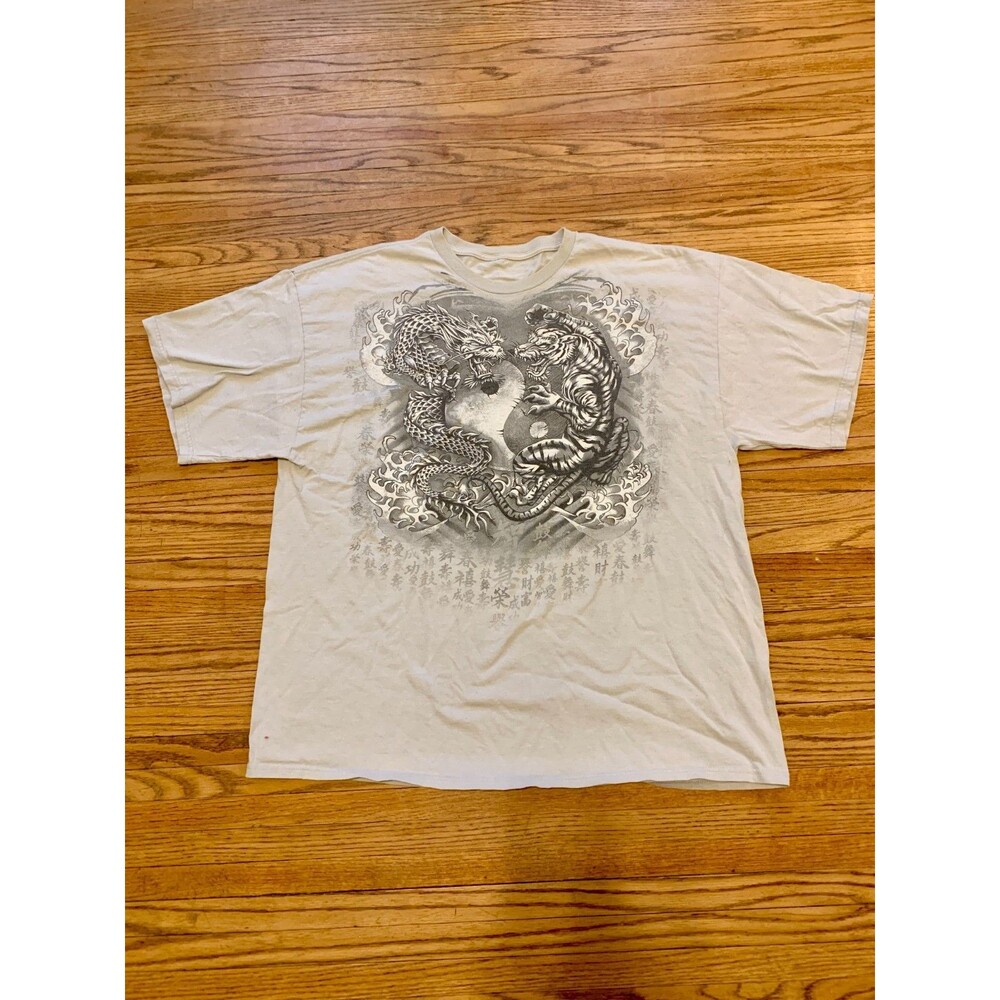 VTG Dragon Tiger Yin Yang Graphic T-Shirt Men 3XL Y2K Asian Theme Tee Gray Faded